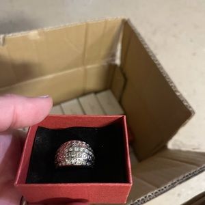 Sterling silver ring size 8 new in box 56 rings